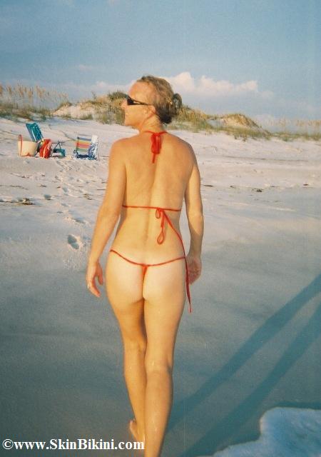 Linda in no-coverage skin bikini